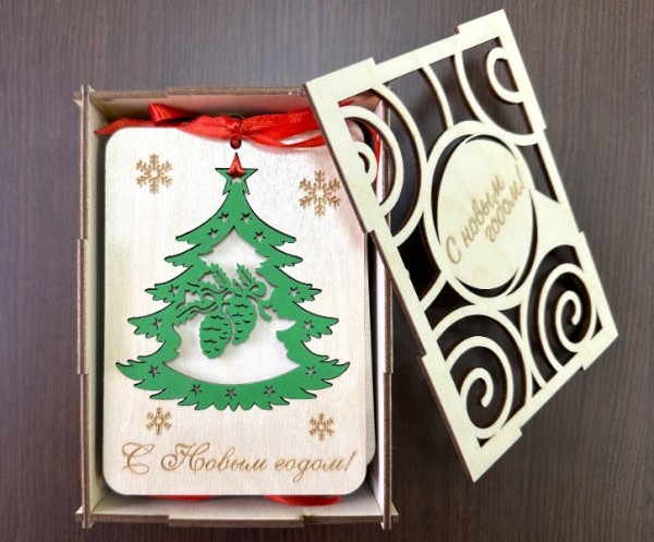 Набор деревянных новогодних открыток в подарочной коробочке (7 шт.)
